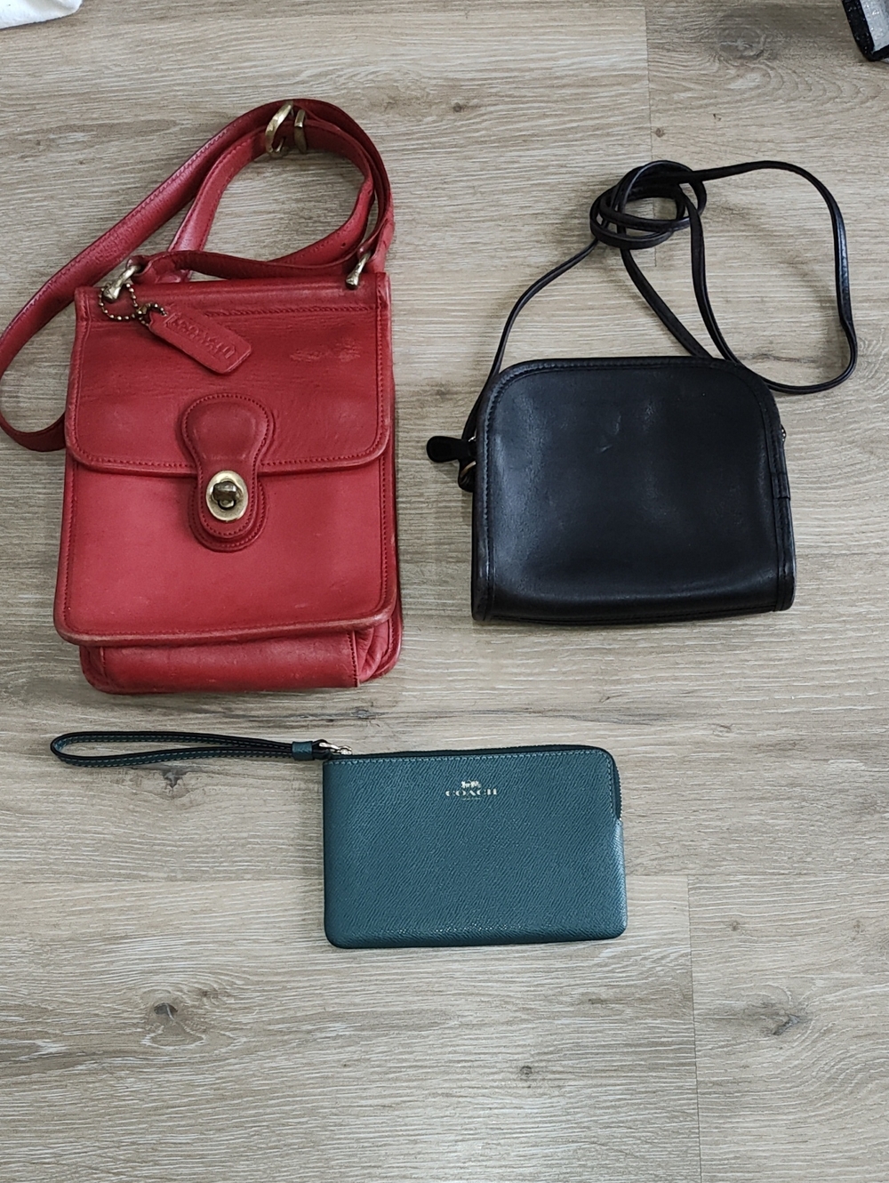 Coach Red Leather Crossbody Bag with Turnlock & Teal Wrist Wallet Black Bundle